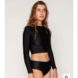 Seea Palomar Crop Top Rashguard - Black size small